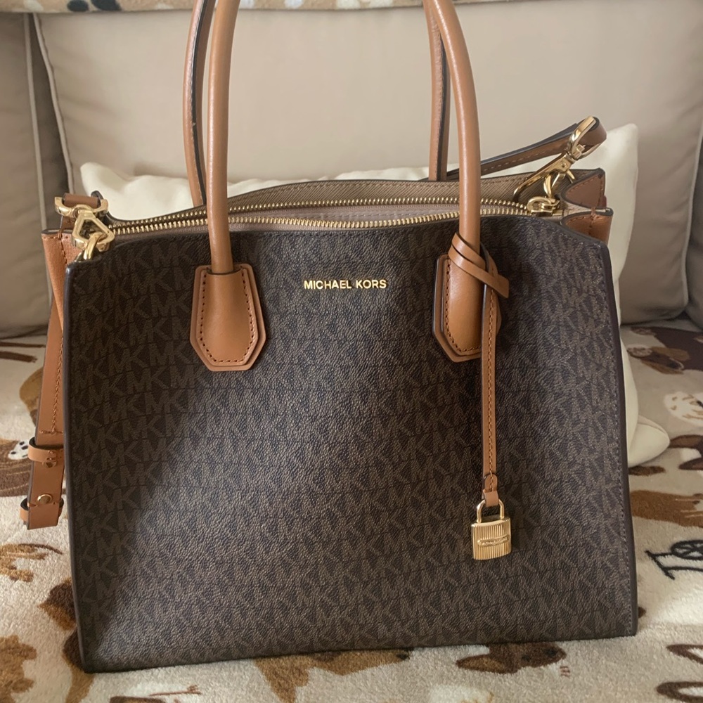 Michael Kors Mercer Med Leather Satchel Crossbody